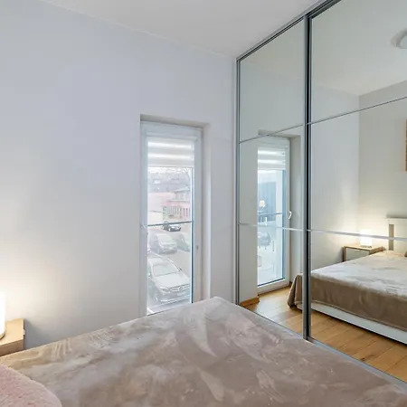 Cosy Mcdonalds By Polo Apartment